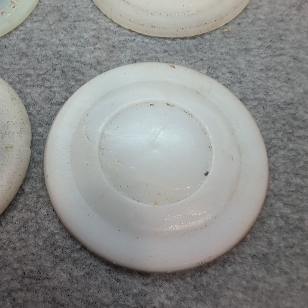 6 Vintage White Crown & More Canning & Milk Jar Lids - Picture 6 of 8